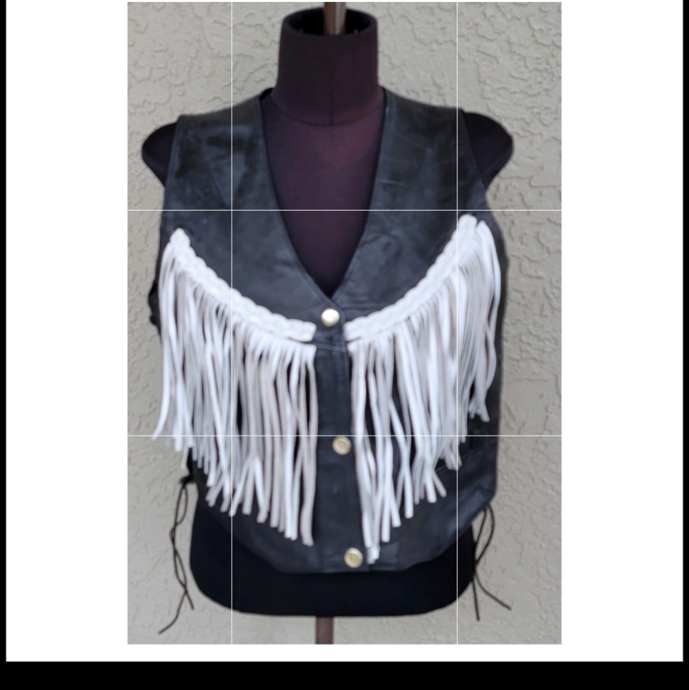 UNIK: Women's Black Leather Riding Vest w/white Tassels.. Sz. S